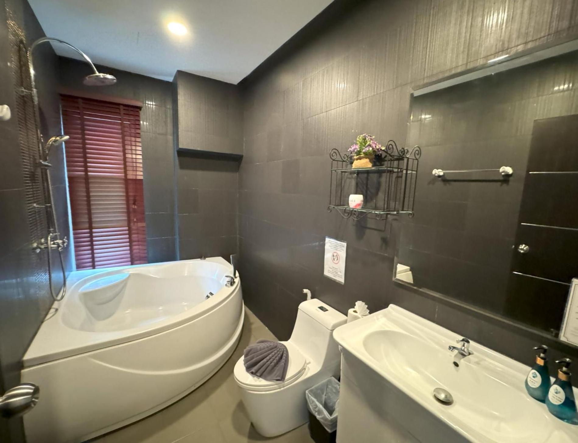 Ap Grand Residence By Lofty Bãi biển Kamala Ngoại thất bức ảnh